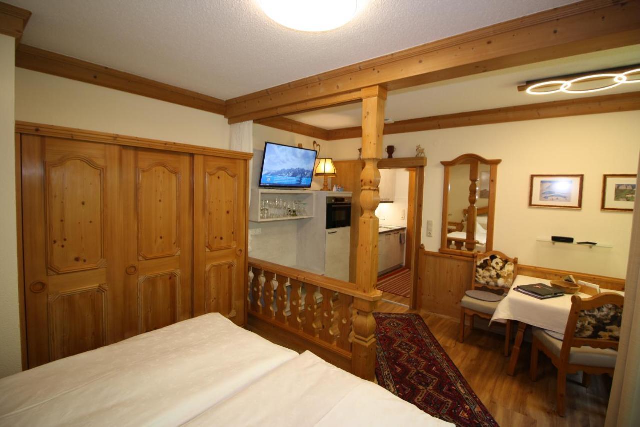 Aparthotel Vronis Waldhaus Adults Only Mayrhofen Exterior foto
