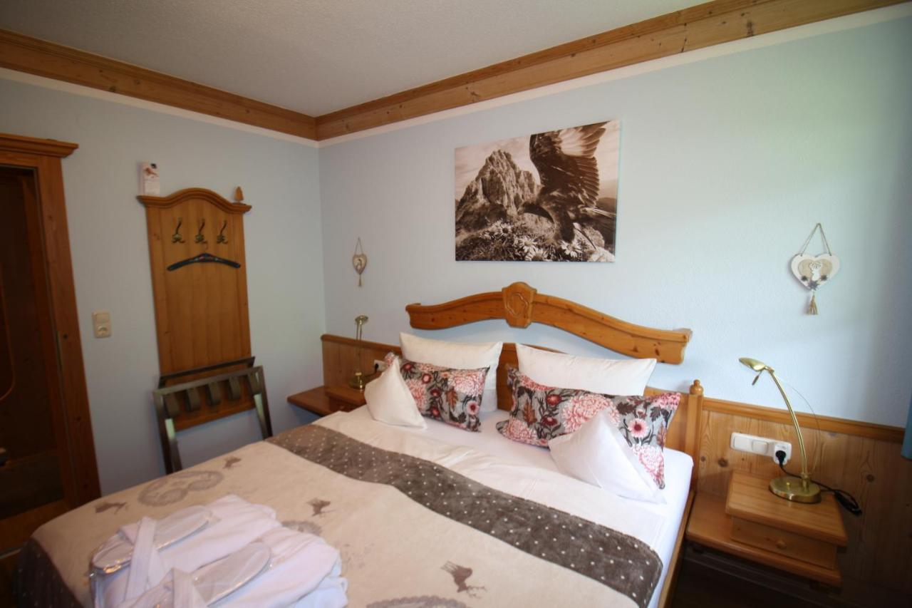 Aparthotel Vronis Waldhaus Adults Only Mayrhofen Exterior foto