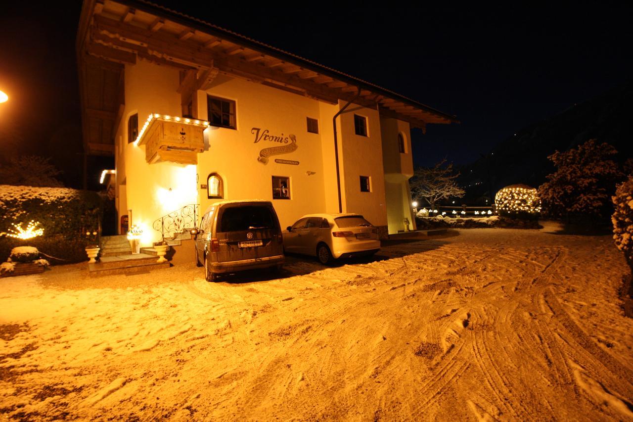 Aparthotel Vronis Waldhaus Adults Only Mayrhofen Exterior foto